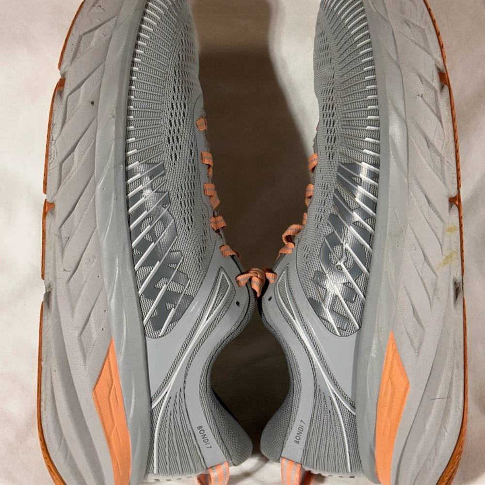 Hoka One One Bondi 7 Women's Gray and Peach Athletic Shoes - Picture 5 of 9